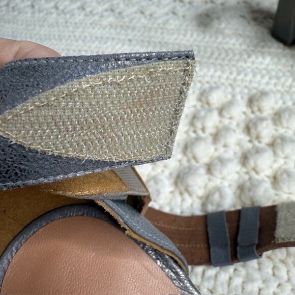 SUNDANCE Women's 40 Twilight Zephyr Ankle Strap Heeled Sandals Metallic Spain - Picture 8 of 12